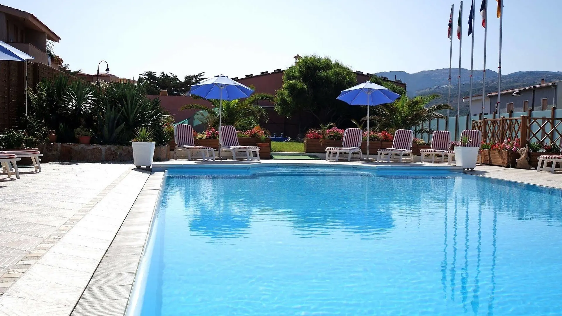 Hotel Corallo Isola Rossa