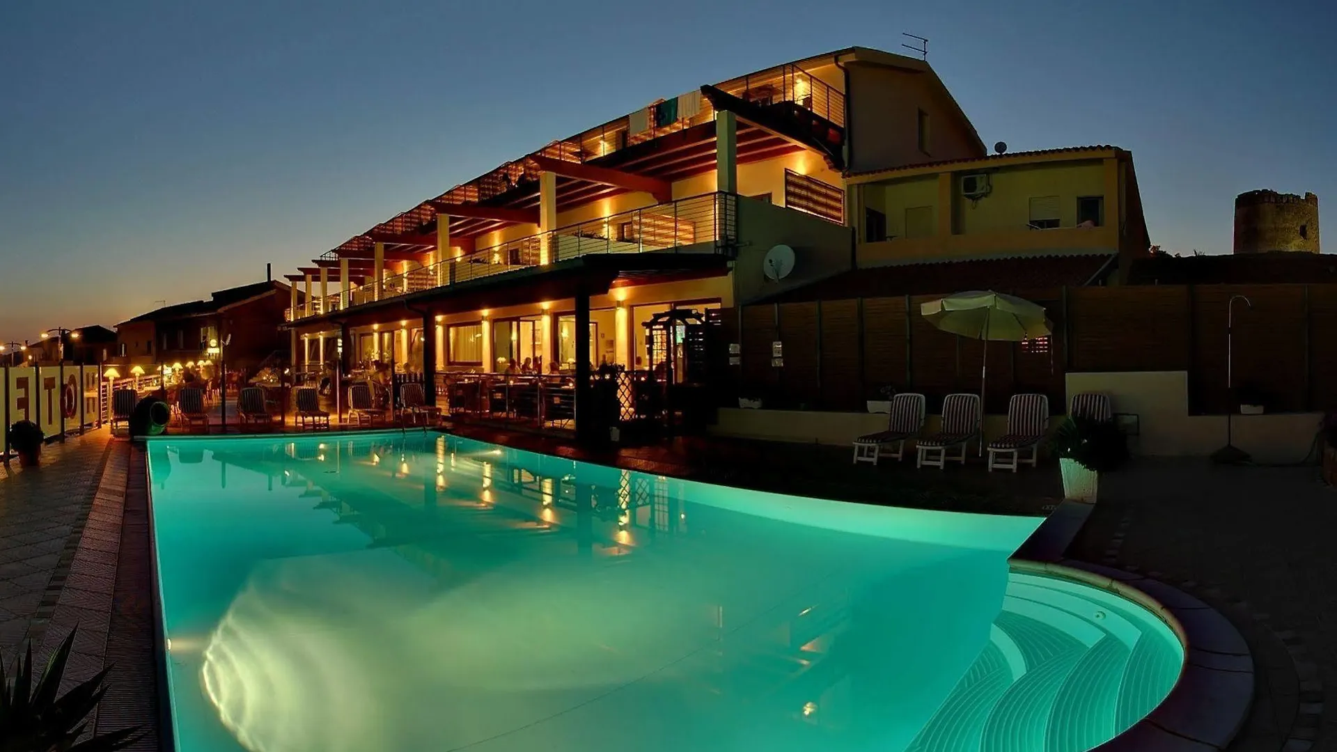 Hotel Corallo Isola Rossa  Italien