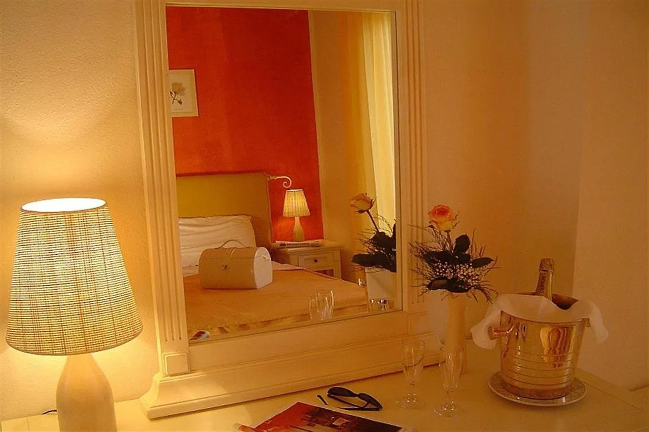 Hotel Corallo Isola Rossa